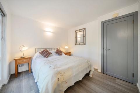 1 bedroom flat for sale, Wellesley Road, Twickenham TW2