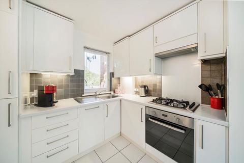 1 bedroom flat for sale, Wellesley Road, Twickenham TW2