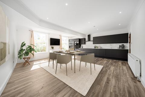34 Kitchener Avenue, Gravesend, DA12 5HZ