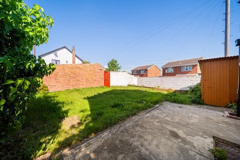34 Kitchener Avenue, Gravesend, DA12 5HZ