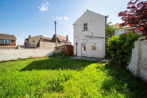 34 Kitchener Avenue, Gravesend, DA12 5HZ