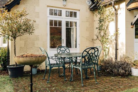 undefined, Laurel Cottage, Badgemore, Henley-on-Thames
