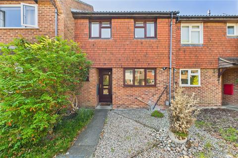 3 bedroom terraced house for sale, Celandine Court, Yateley, Hampshire, GU46