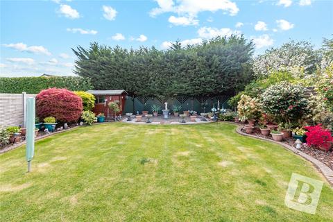 3 bedroom detached house for sale, Dunton Road, Steeple View, Basildon, Essex, SS15