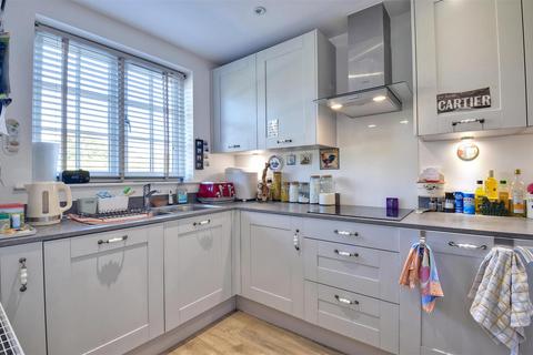 3 bedroom terraced house for sale, Six Fields Path, Tenterden
