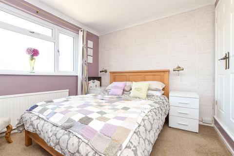 45 Castle Street, Upnor, Rochester, ME2 4XR