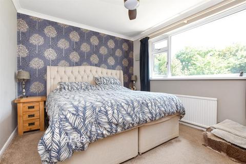 45 Castle Street, Upnor, Rochester, ME2 4XR