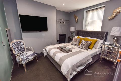 3 bedroom apartment for sale, Egremont Place, Brighton