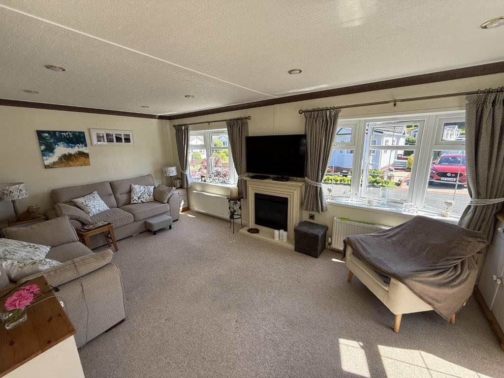 Front Sitting Room / Lounge
