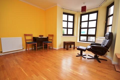 2 bedroom flat to rent, 1356L – Craigmillar Castle Avenue, Edinburgh, EH16 4DN
