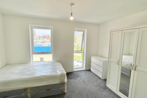 1 bedroom in a house share to rent, Stratford House Road, Birmingham B5