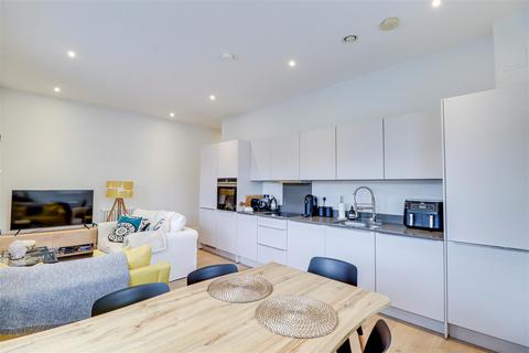 2 bedroom flat for sale, St. Hildas Mews, Westcliff-on-Sea SS0