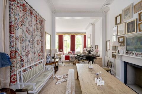 3 bedroom apartment to rent, Lancaster Gate, London, W2
