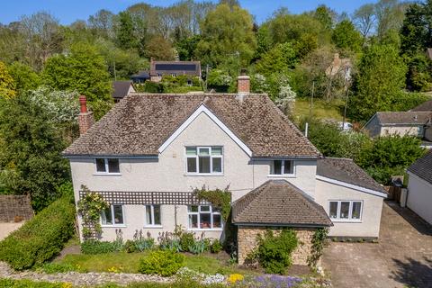 4 bedroom detached house for sale, Post Office Lane Lighthorne, Warwick, Warwickshire CV35 0AP