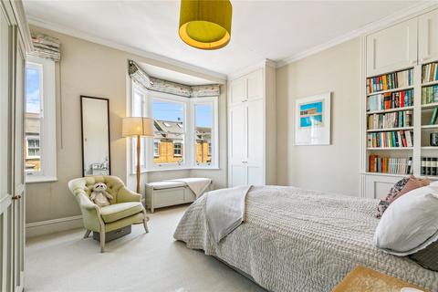 39 Winfrith Road, London, SW18 3BE