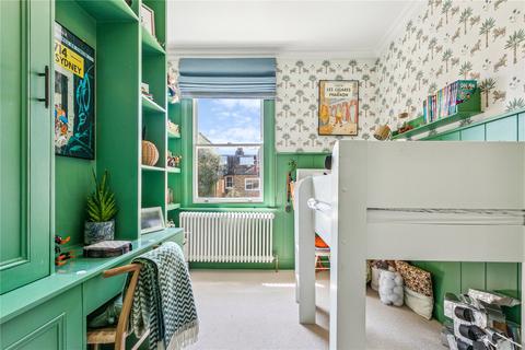 39 Winfrith Road, London, SW18 3BE