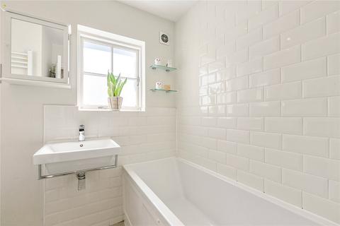 39 Winfrith Road, London, SW18 3BE