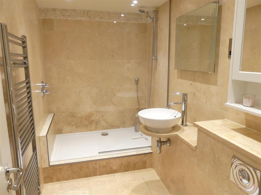 En suite shower room