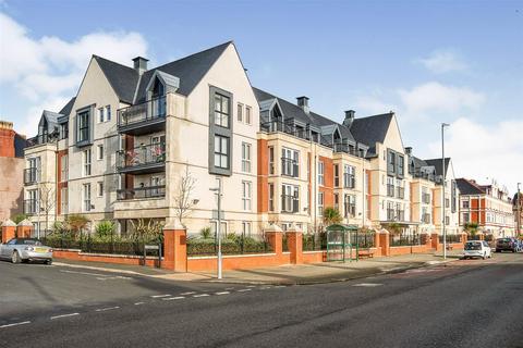 2 bedroom apartment for sale, Cwrt Gloddaeth, Gloddaeth Street, Llandudno