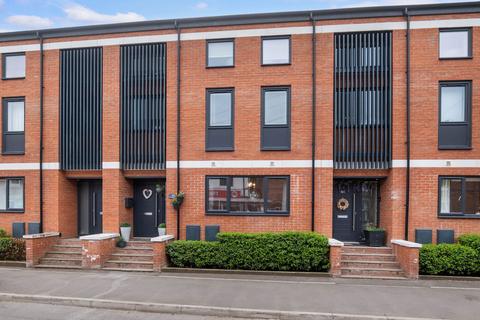 43 Pope Iron Road, Worcester, WR1 3FF