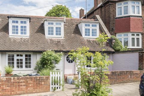 32 Sunset Road, Herne Hill, London, SE5 8EA