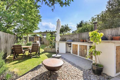 19 Brookfields, Cambridge, CB1 3NW