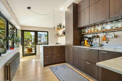 19 Brookfields, Cambridge, CB1 3NW