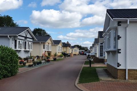 2 bedroom park home for sale, Peterborough, Cambridgeshire, PE7