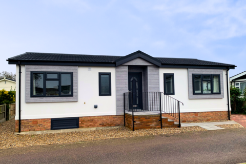 2 bedroom park home for sale, Peterborough, Cambridgeshire, PE7