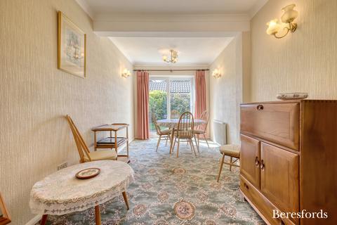 3 bedroom bungalow for sale, Leafy Way, Hutton, CM13