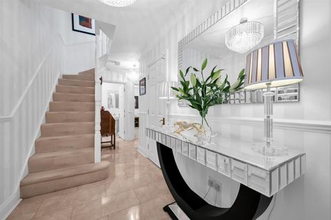 undefined, Madeira Avenue, Shortlands, BR2