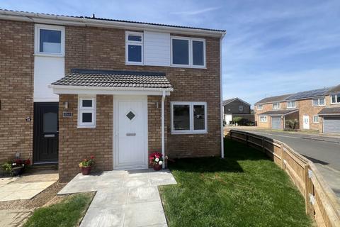 3 bedroom terraced house for sale, Fairmead Crescent, Rushden