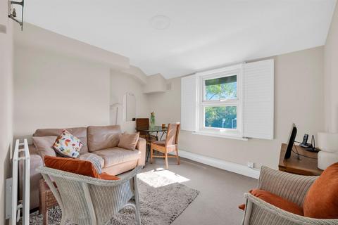 1 bedroom flat for sale, Station Road, Shortlands, BR2