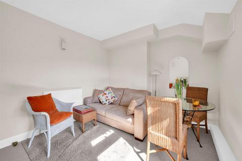 1 bedroom flat for sale, Station Road, Shortlands, BR2