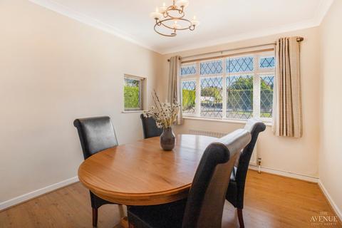 140 Birmingham Road, Sutton Coldfield, B72 1LY