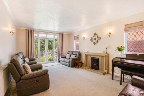 140 Birmingham Road, Sutton Coldfield, B72 1LY