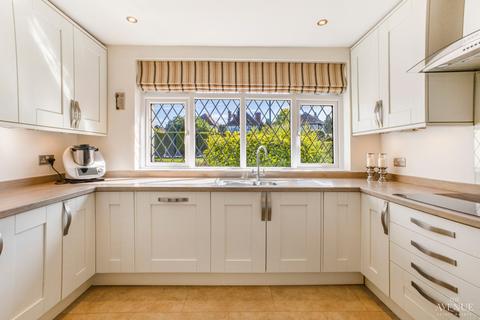 140 Birmingham Road, Sutton Coldfield, B72 1LY