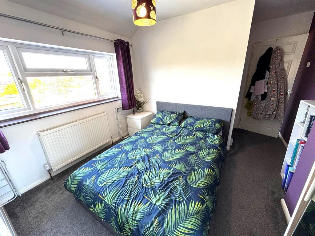 Bedroom 2 Pic 1