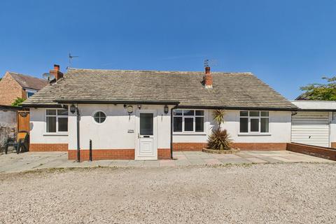 2 bedroom bungalow for sale, Old Park Lane, Southport PR9