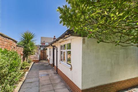 2 bedroom bungalow for sale, Old Park Lane, Southport PR9