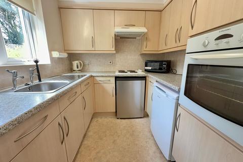 2 bedroom flat for sale, St Marychurch, Torquay