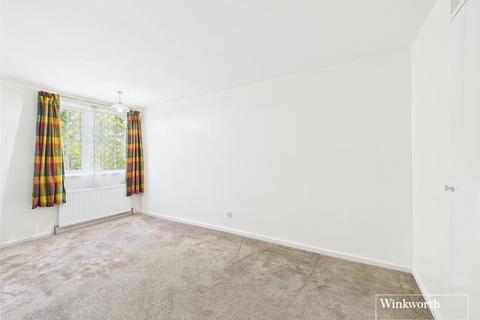 3 bedroom terraced house to rent, Valkyrie, Colindale NW9