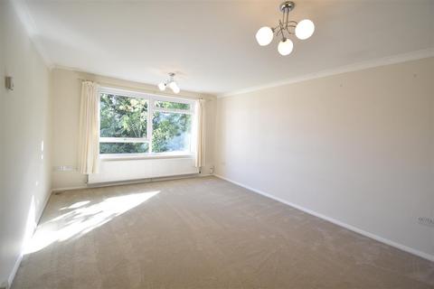 2 bedroom flat to rent, Hillbrow, Surbiton Hill Park, Surbiton