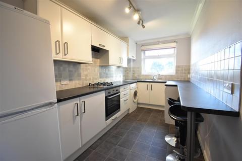 2 bedroom flat to rent, Hillbrow, Surbiton Hill Park, Surbiton