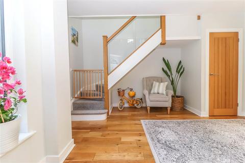 11 Barlows Lane, Andover, SP10 2HA