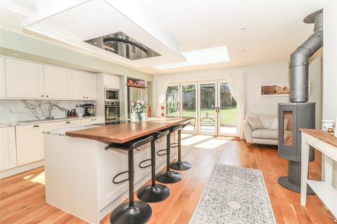 11 Barlows Lane, Andover, SP10 2HA