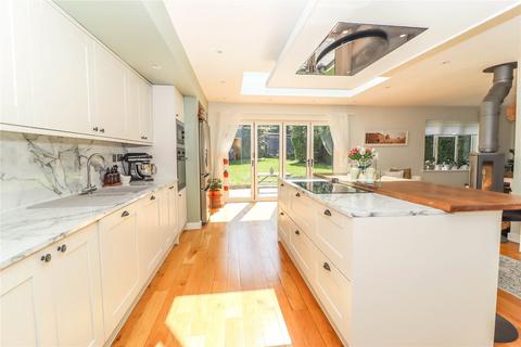 11 Barlows Lane, Andover, SP10 2HA