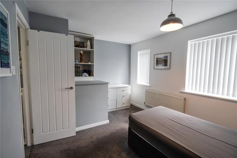 25 Buckingham Grove, Scartho Top, Grimsby, DN33 3RR