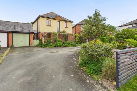 11 Caerhowel Meadows, Caerhowel, Montgomery, SY15 6JF