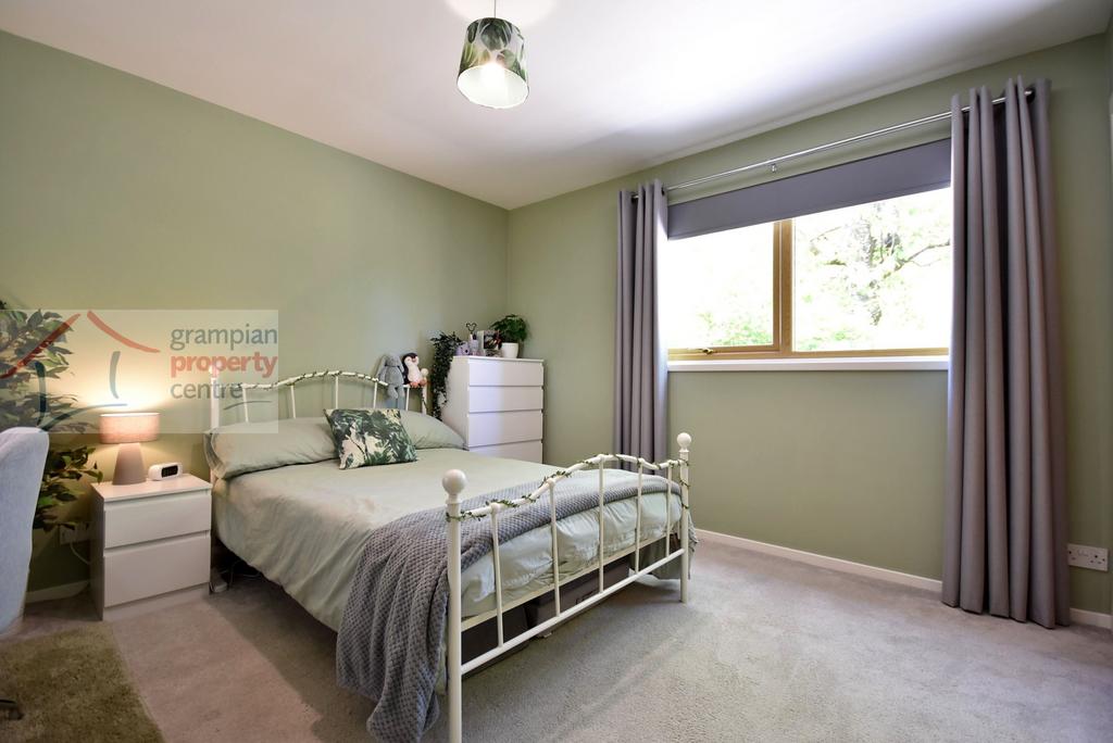 Bed 2.JPG